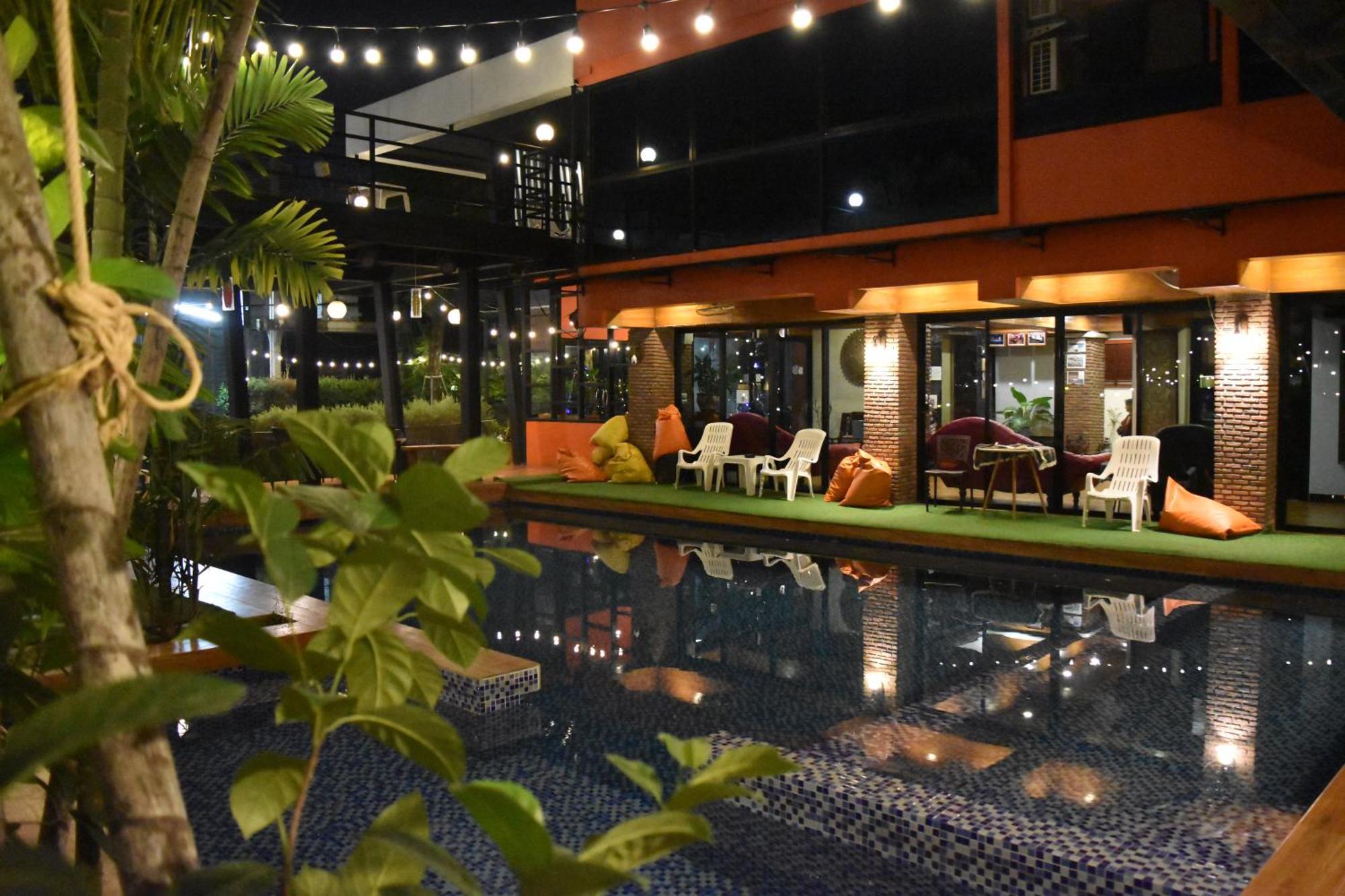 Thongtara House Boutique Srinakarin Banguecoque Exterior foto