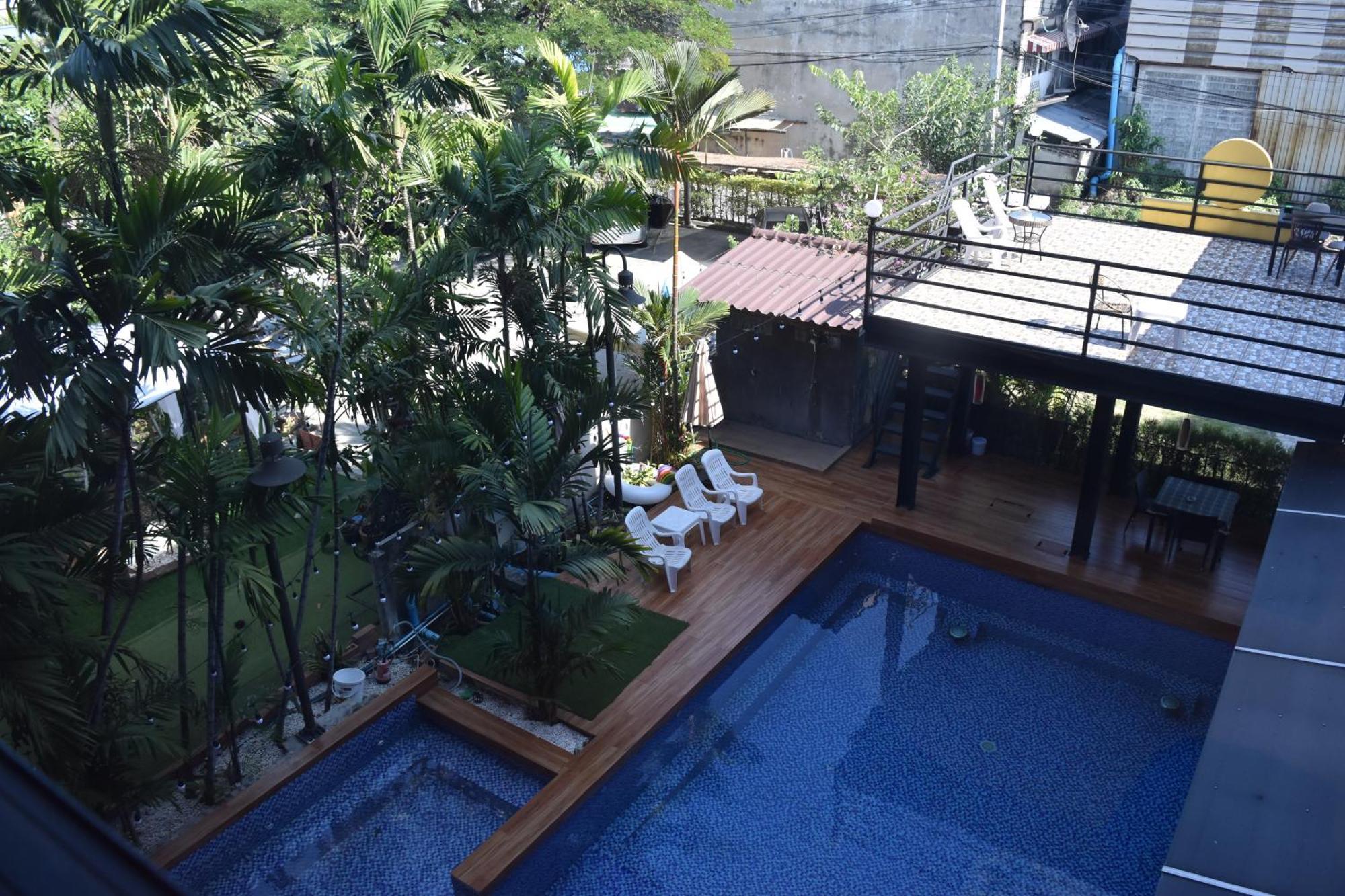 Thongtara House Boutique Srinakarin Banguecoque Exterior foto